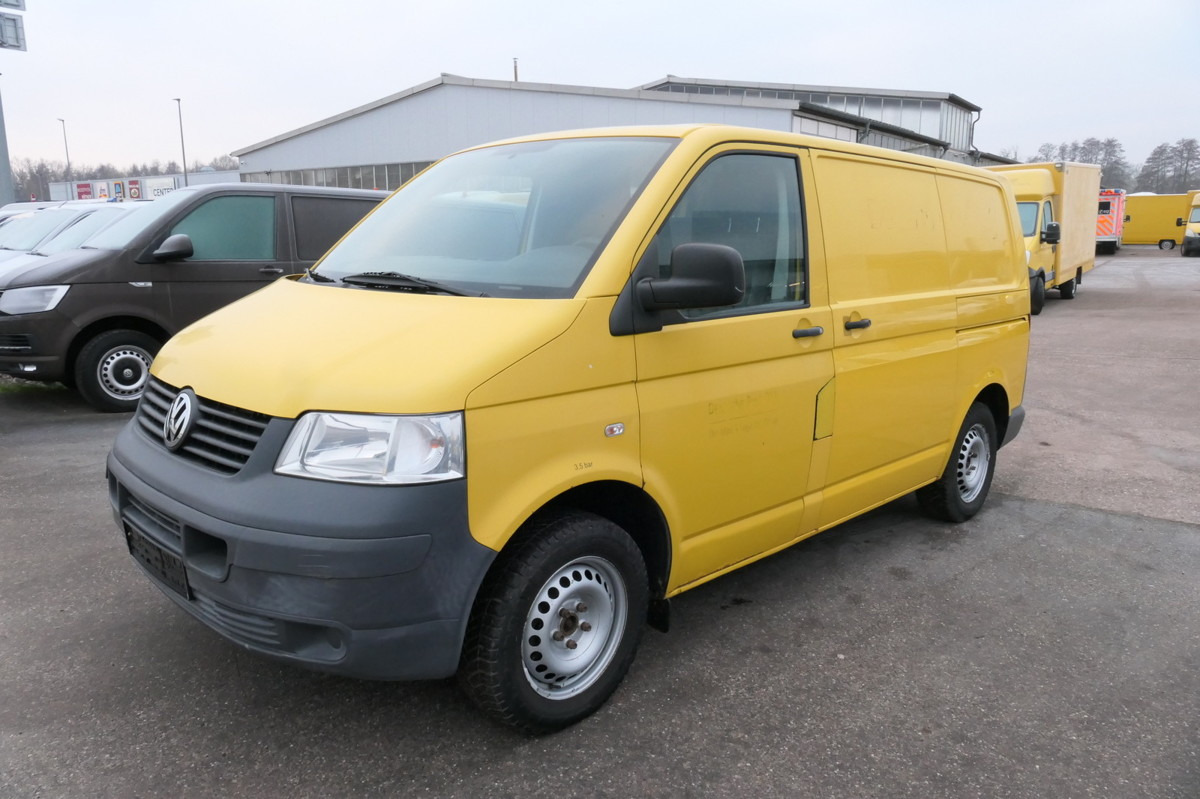 VW T5 Transporter 1.9 TDI PARKTRONIK 2xSCHIEBETÜR - Fourgonnette: photos 2 VW T5 Transporter 1.9 TDI PARKTRONIK 2xSCHIEBETÜR - Fourgonnette: photos 2
