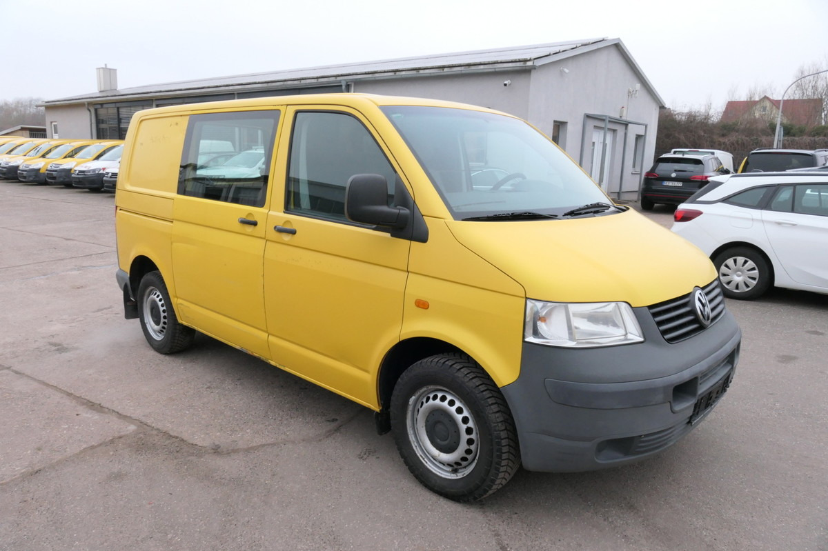 VW T5 Transporter 1.9 TDI PARKTRONIK 2xSCHIEBETÜR - Fourgonnette: photos 3 VW T5 Transporter 1.9 TDI PARKTRONIK 2xSCHIEBETÜR - Fourgonnette: photos 3