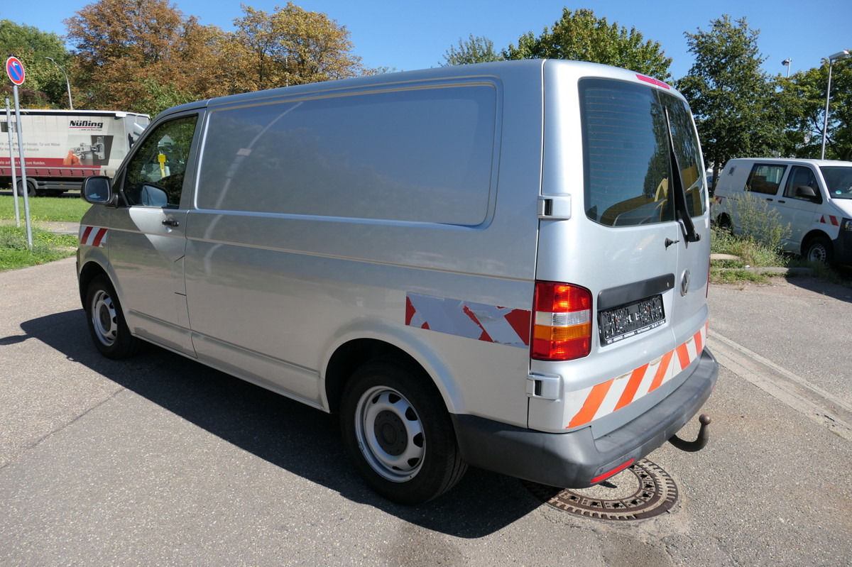 VW T5 Transporter 2.0 TDI 4Motion Flügeltür Klima A - Fourgonnette: photos 5 VW T5 Transporter 2.0 TDI 4Motion Flügeltür Klima A - Fourgonnette: photos 5