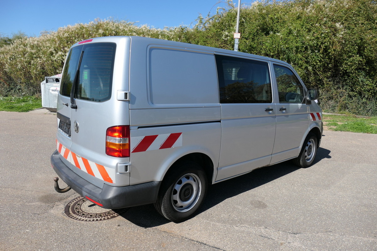 VW T5 Transporter 2.0 TDI 4Motion Flügeltür Klima A - Fourgonnette: photos 4 VW T5 Transporter 2.0 TDI 4Motion Flügeltür Klima A - Fourgonnette: photos 4