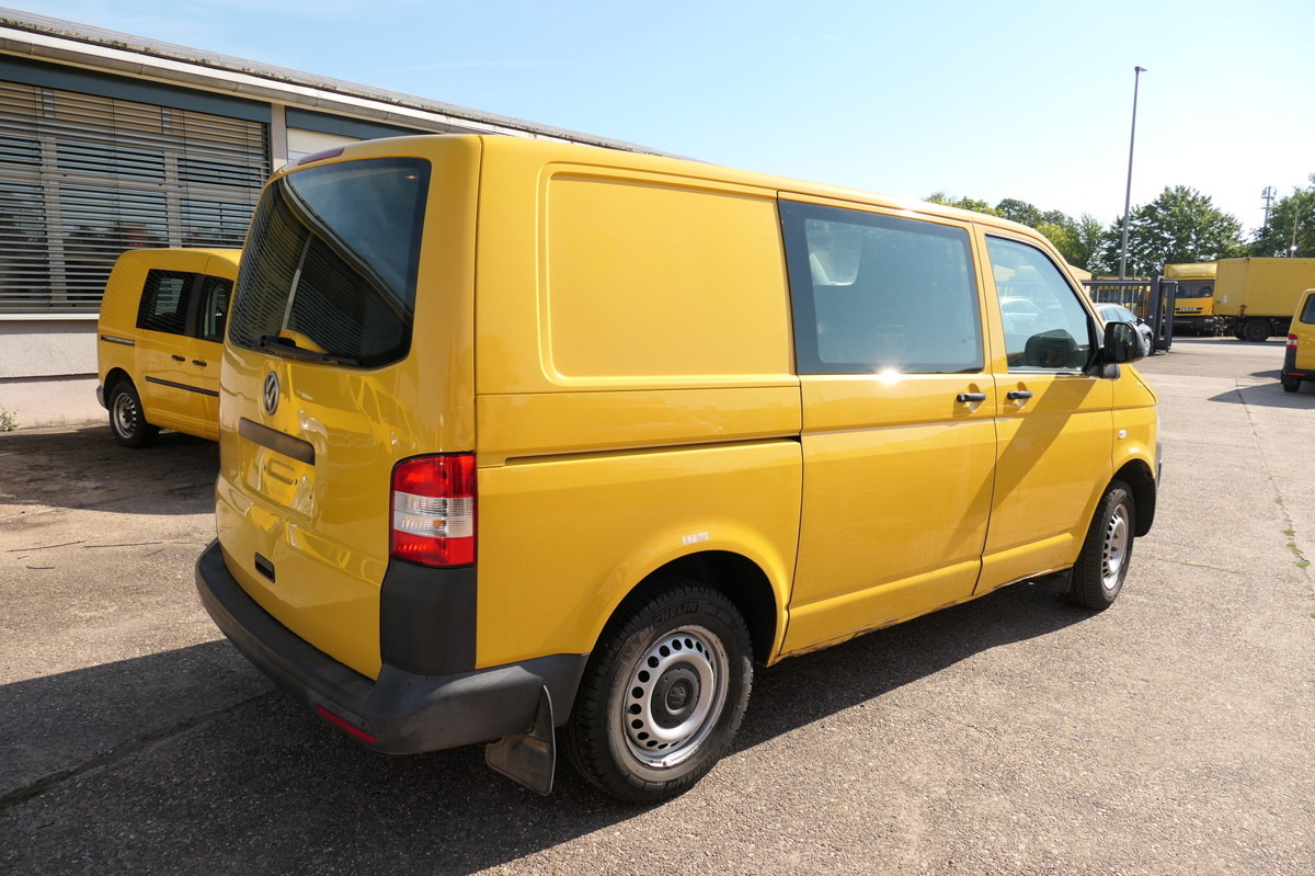 VW T5 Transporter 2.0 TDI EURO-5 CoC 2xSCHIEBETÜR P - Fourgonnette: photos 4 VW T5 Transporter 2.0 TDI EURO-5 CoC 2xSCHIEBETÜR P - Fourgonnette: photos 4