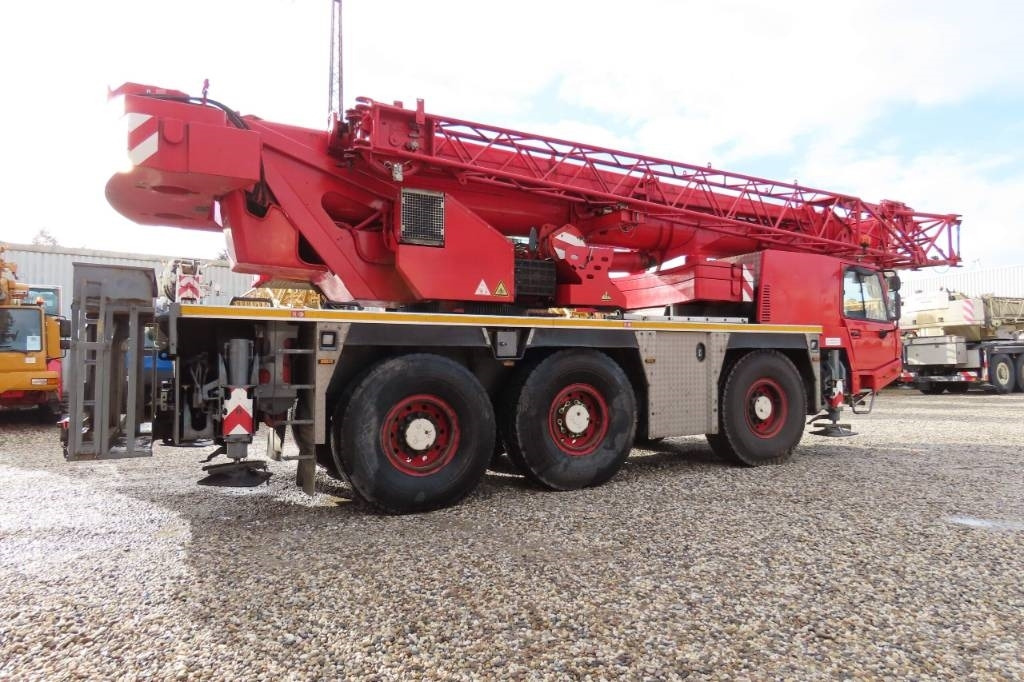 Tadano Faun ATF 50 G-3 - Grue tout-terrain: photos 3 Tadano Faun ATF 50 G-3 - Grue tout-terrain: photos 3