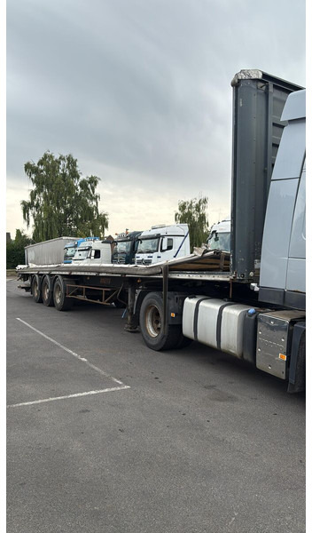 Fruehauf  - Semi-remorque plateau: photos 2 Fruehauf  - Semi-remorque plateau: photos 2