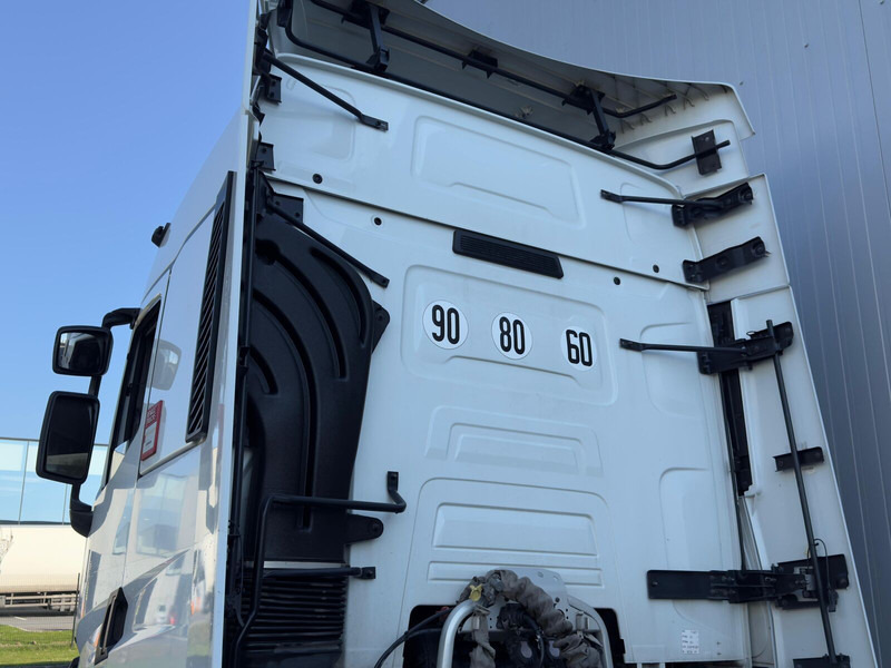Tracteur routier Renault T460: photos 17