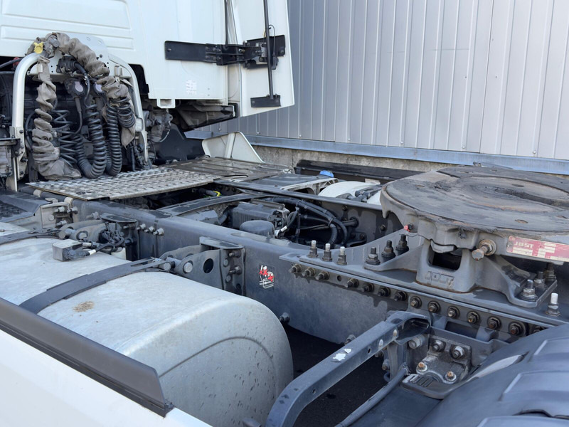 Tracteur routier Renault T460: photos 15