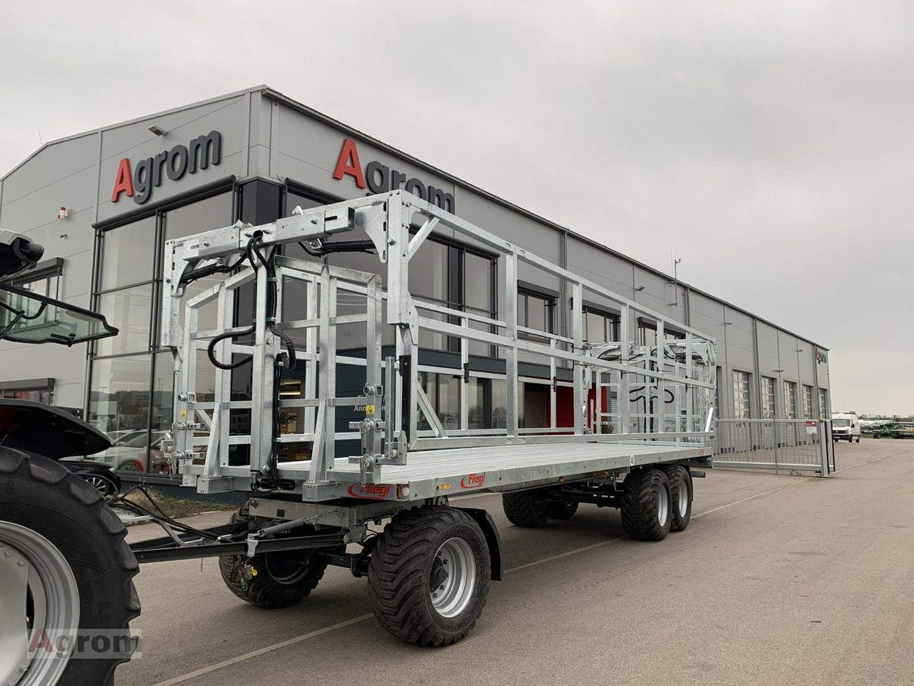 Fliegl DPW 210 BL - Remorque plateau agricole: photos 1 Fliegl DPW 210 BL - Remorque plateau agricole: photos 1
