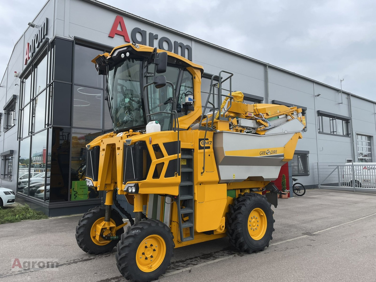 Gregoire GM 7.4 - Machine à vendanger: photos 1 Gregoire GM 7.4 - Machine à vendanger: photos 1