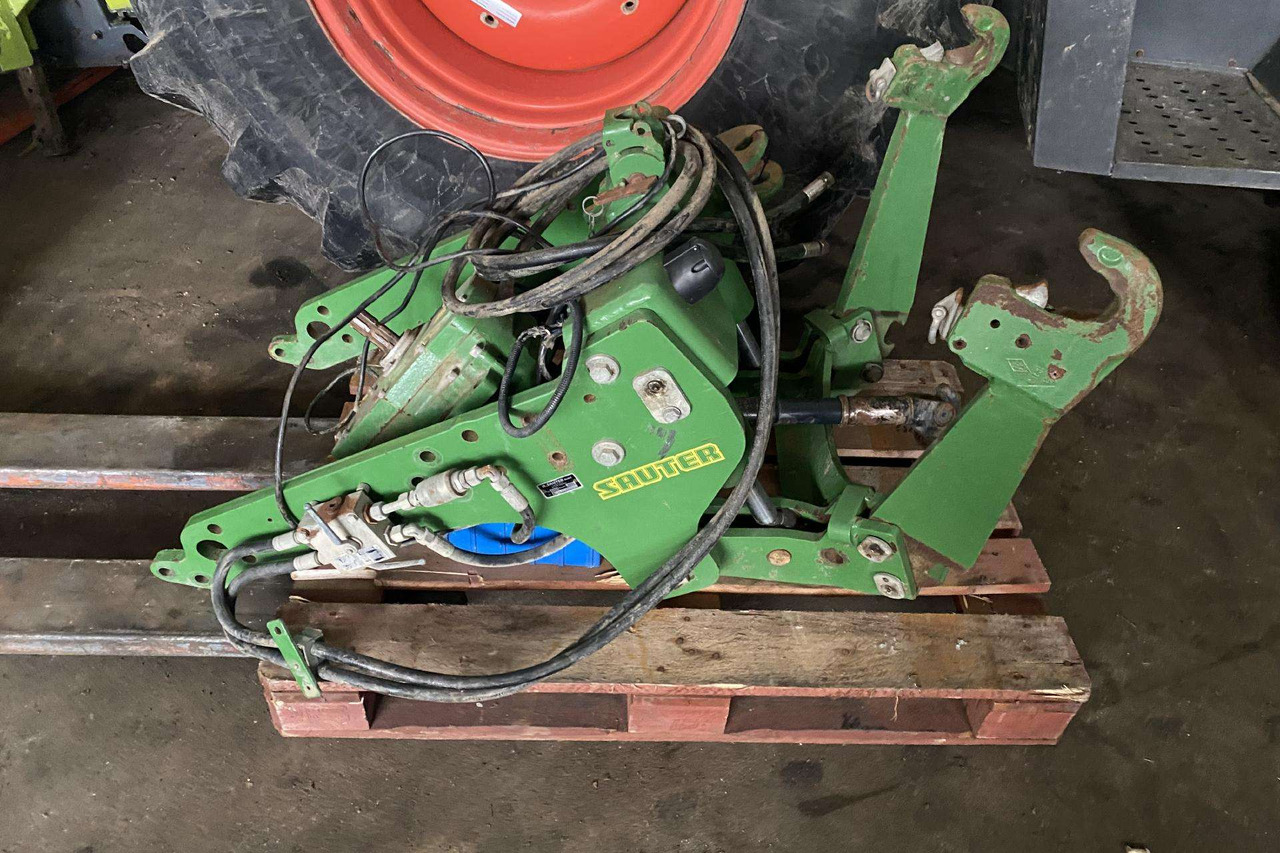 Valtra JOHN DEERE - Accessoire pour Machine agricole: photos 1 Valtra JOHN DEERE - Accessoire pour Machine agricole: photos 1