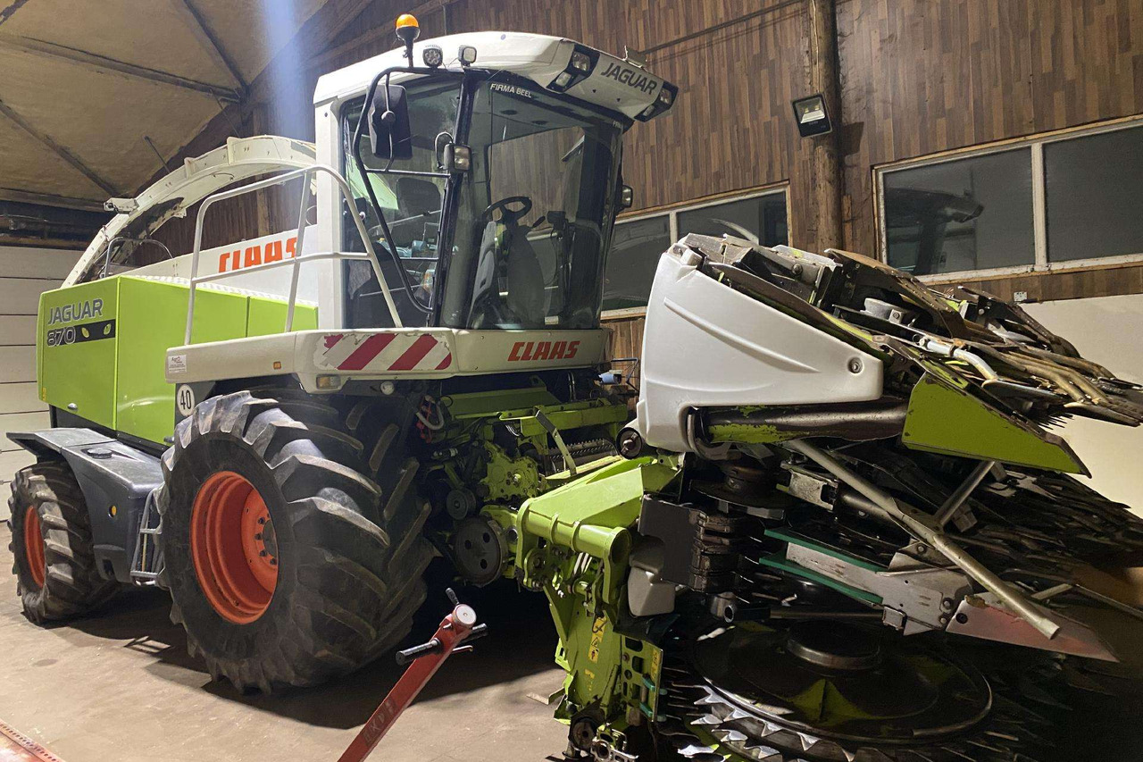 Claas Jaguar 870 SpeedStar - Ensileuse: photos 3 Claas Jaguar 870 SpeedStar - Ensileuse: photos 3