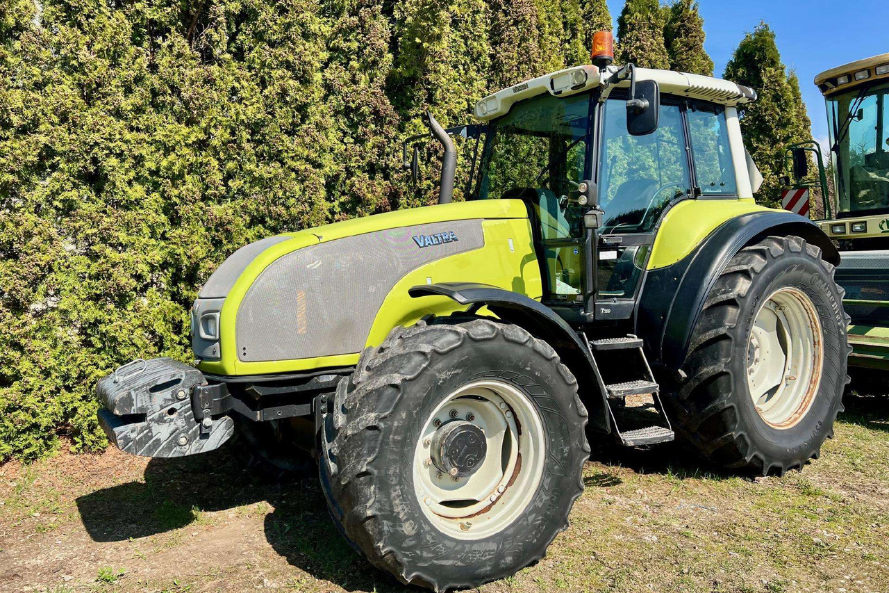 Valtra T160 - Tracteur agricole: photos 1 Valtra T160 - Tracteur agricole: photos 1