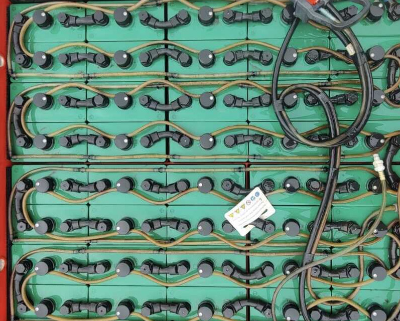 Linde E 35 HL - Chariot élévateur électrique: photos 5 Linde E 35 HL - Chariot élévateur électrique: photos 5