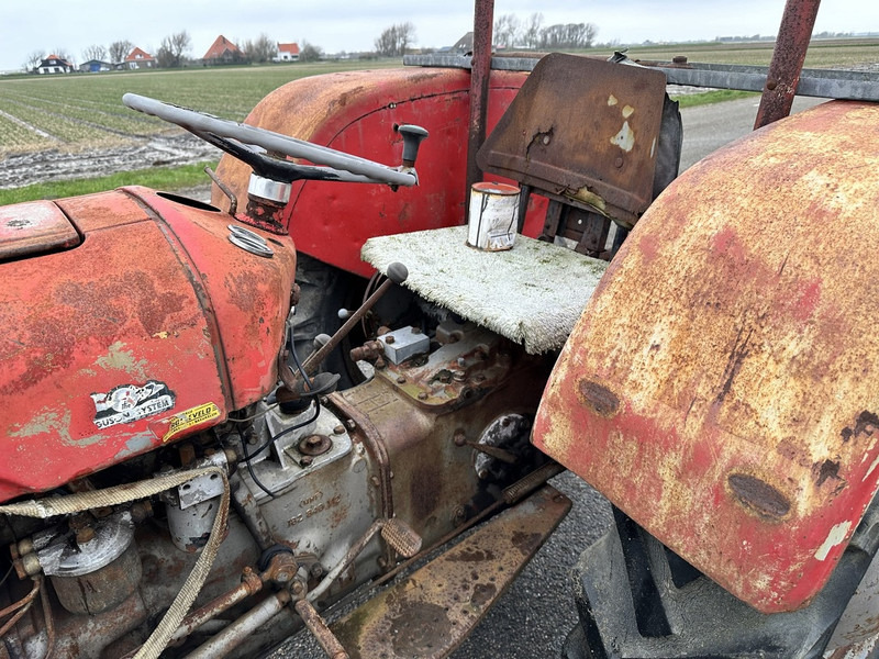 Massey Ferguson 35 - Tracteur agricole: photos 4 Massey Ferguson 35 - Tracteur agricole: photos 4