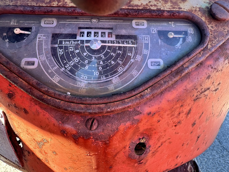 Zetor 4511 - Tracteur agricole: photos 5 Zetor 4511 - Tracteur agricole: photos 5