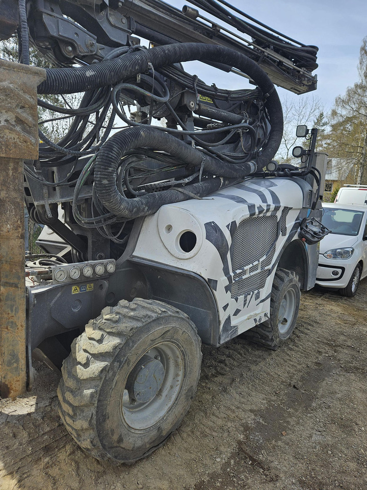 Foreuse Atlas Copco FlexiROC T20 R-01: photos 1