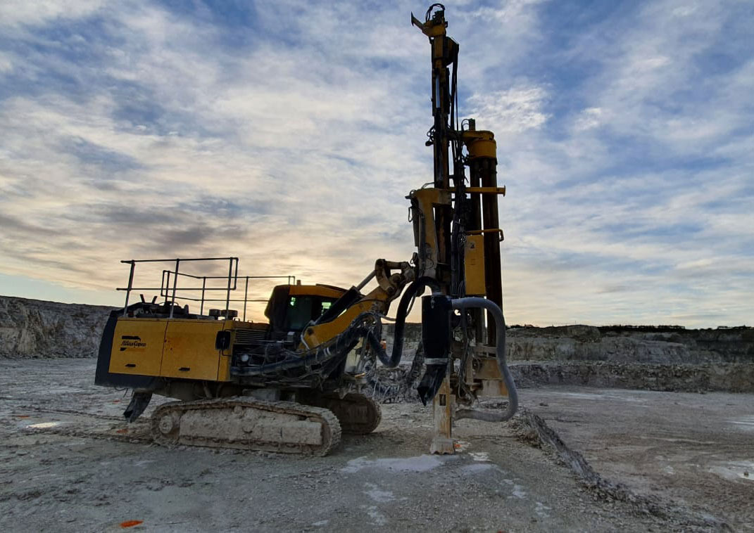 Atlas Copco ROC F6-44 - Foreuse: photos 5 Atlas Copco ROC F6-44 - Foreuse: photos 5