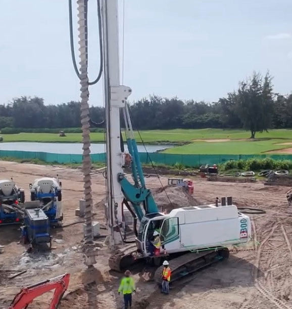 Casagrande B300 - Mât de battage: photos 2 Casagrande B300 - Mât de battage: photos 2