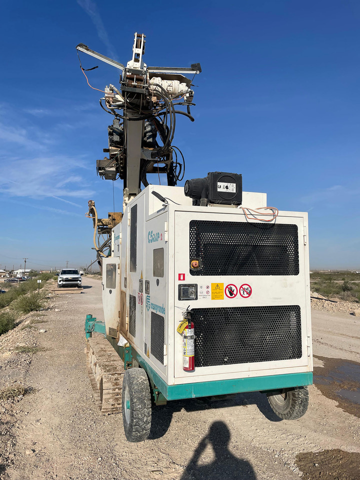 Casagrande C5R XP-2 - Mât de battage: photos 4 Casagrande C5R XP-2 - Mât de battage: photos 4