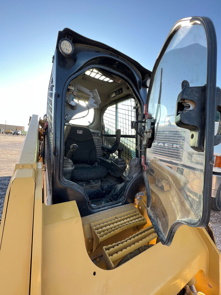 Caterpillar 279D - Mini chargeuse: photos 5 Caterpillar 279D - Mini chargeuse: photos 5