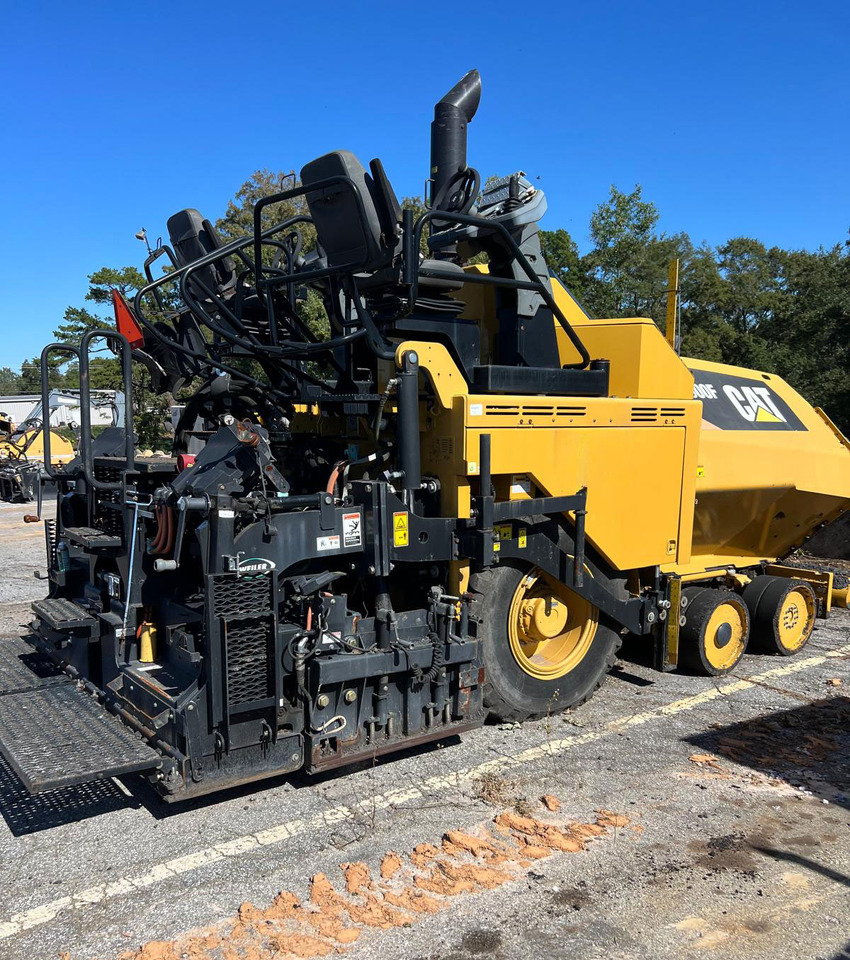 Caterpillar AP500F - Finisseur: photos 1 Caterpillar AP500F - Finisseur: photos 1