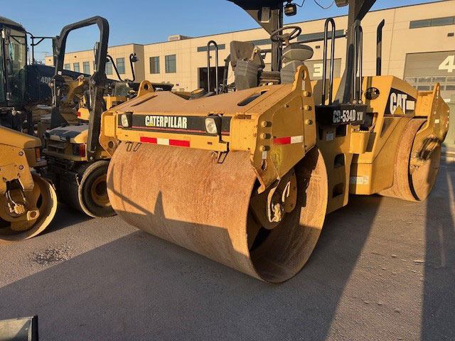 Caterpillar CB-543D XW - Compacteur: photos 3 Caterpillar CB-543D XW - Compacteur: photos 3