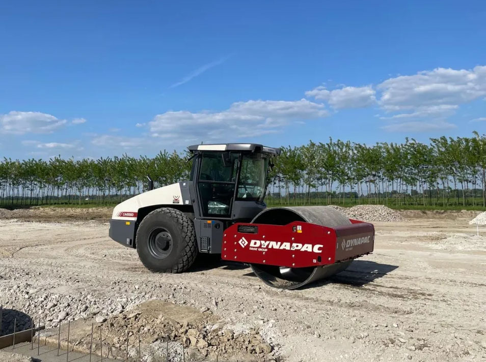 Dynapac CA4000D - Compacteur: photos 1 Dynapac CA4000D - Compacteur: photos 1