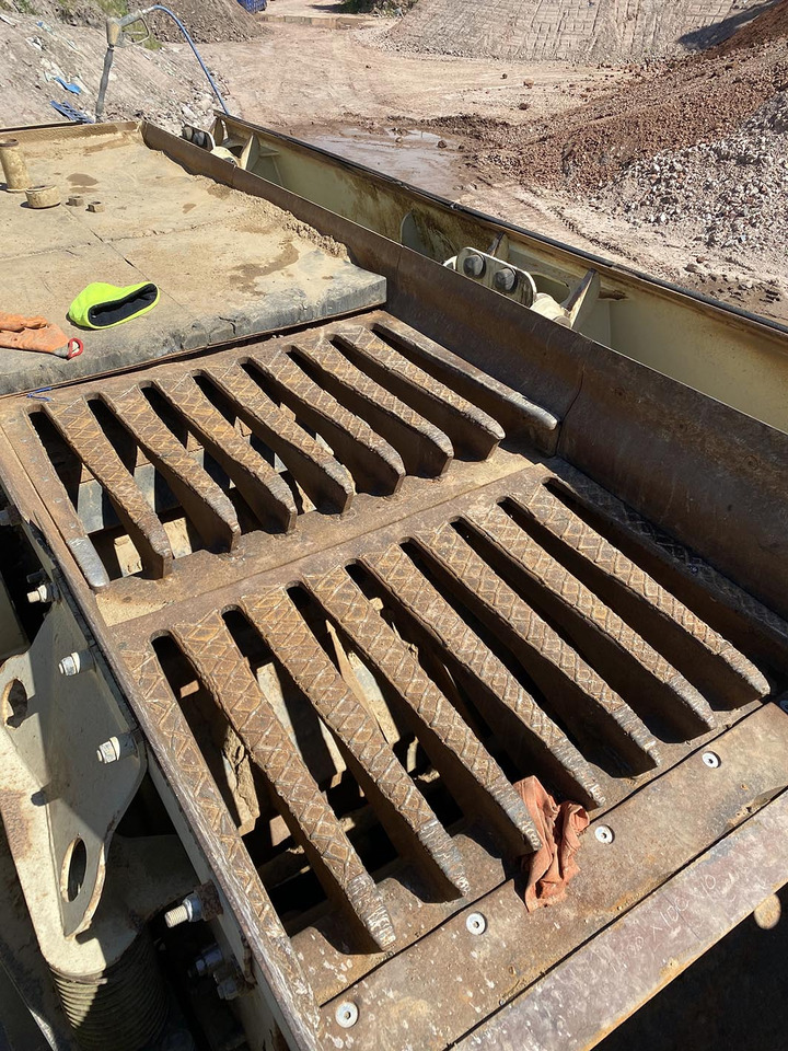 Metso LT120 - Concasseur à mâchoires: photos 4 Metso LT120 - Concasseur à mâchoires: photos 4