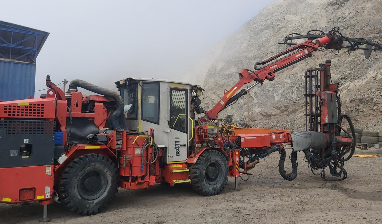 Sandvik DS411-C - Machine d'exploitation minière: photos 2 Sandvik DS411-C - Machine d'exploitation minière: photos 2