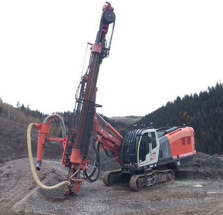 Sandvik Leopard Di450 - Foreuse: photos 1 Sandvik Leopard Di450 - Foreuse: photos 1