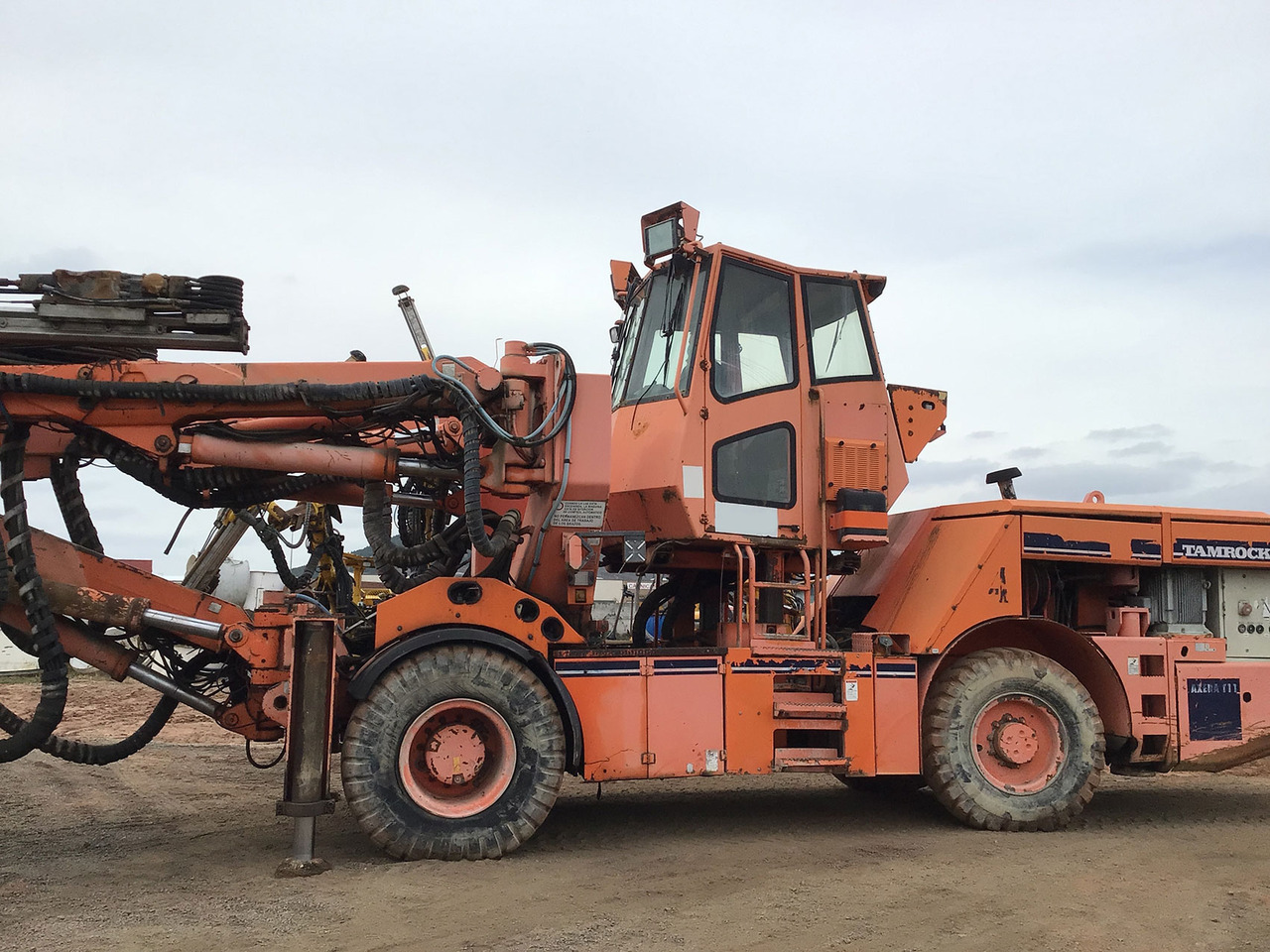 Tamrock Axera T11 Data-315 C - Aléseuse directionnelle: photos 1 Tamrock Axera T11 Data-315 C - Aléseuse directionnelle: photos 1