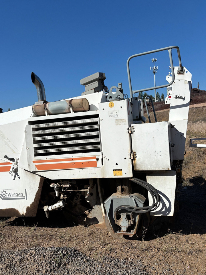 Wirtgen W 1200 F - Fraiseuse à froid: photos 4 Wirtgen W 1200 F - Fraiseuse à froid: photos 4
