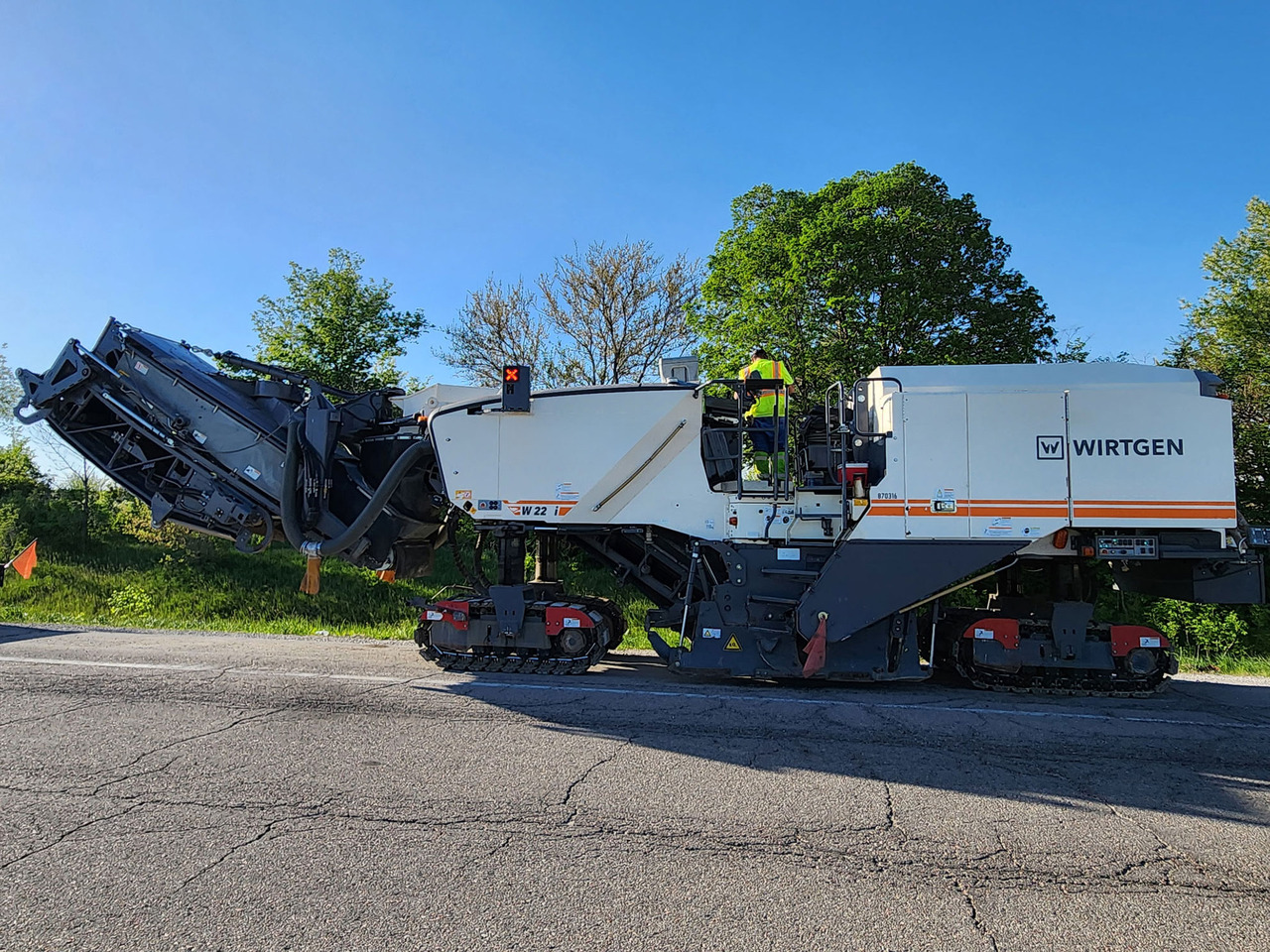 Wirtgen W 220 I - Fraiseuse à froid: photos 2 Wirtgen W 220 I - Fraiseuse à froid: photos 2