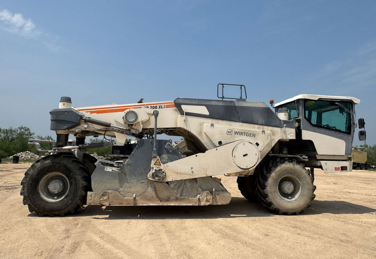 Wirtgen WR 200 XLI - Stabilisateur: photos 1 Wirtgen WR 200 XLI - Stabilisateur: photos 1