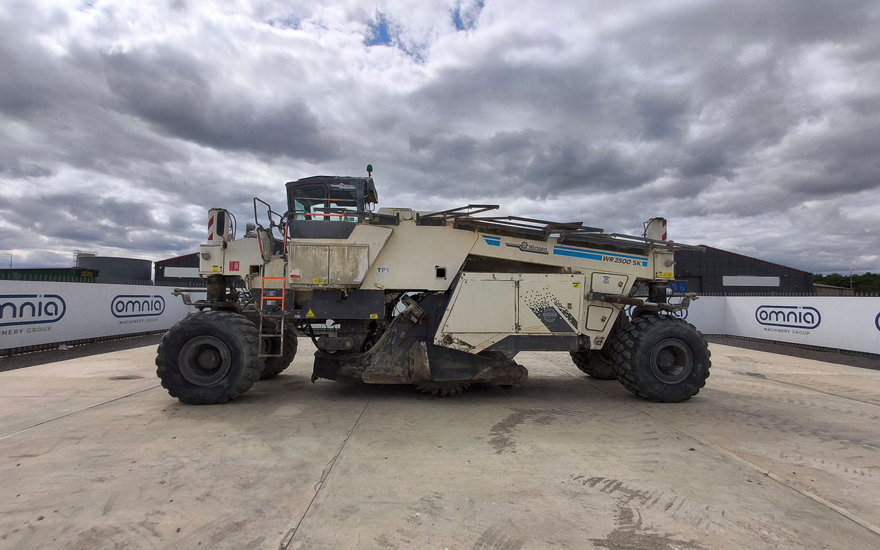 Wirtgen WR 2500 SK - Stabilisateur: photos 1 Wirtgen WR 2500 SK - Stabilisateur: photos 1