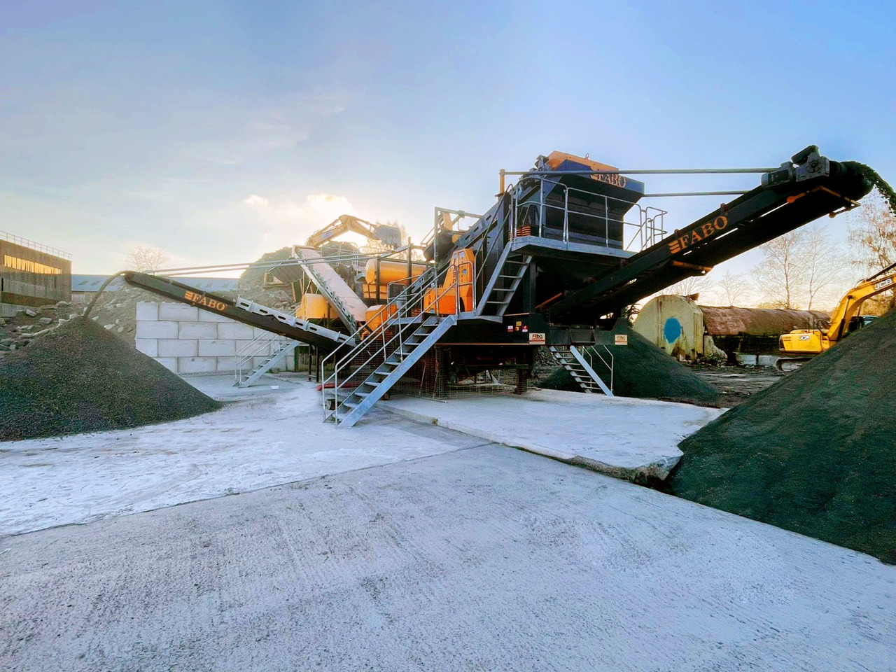 FABO Conveyor belt - Bande transporteuse: photos 2 FABO Conveyor belt - Bande transporteuse: photos 2