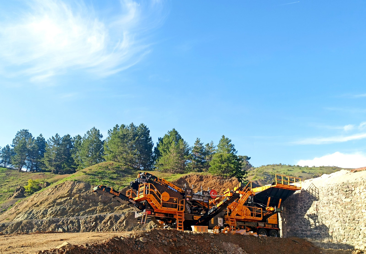 FABO Mobile crusher - Concasseur mobile: photos 2 FABO Mobile crusher - Concasseur mobile: photos 2