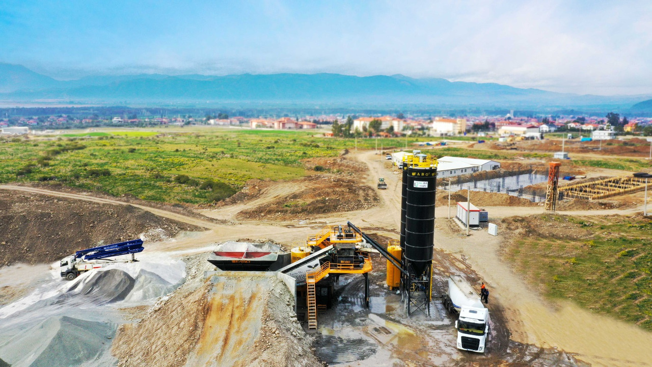FABO mobile concrete batching plant - Centrale à béton: photos 4 FABO mobile concrete batching plant - Centrale à béton: photos 4