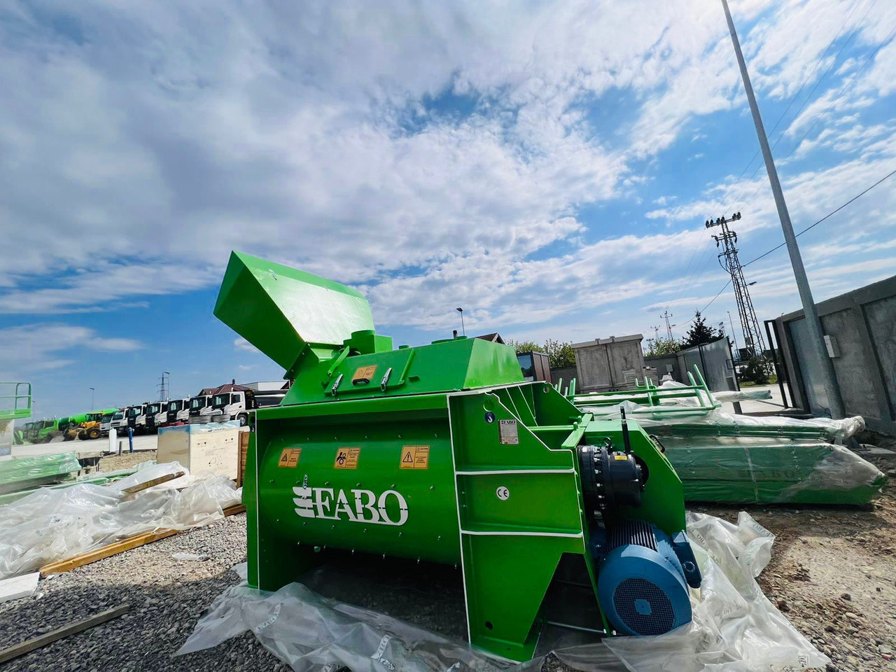 FABO twin shaft mixer - Bétonnière: photos 3 FABO twin shaft mixer - Bétonnière: photos 3