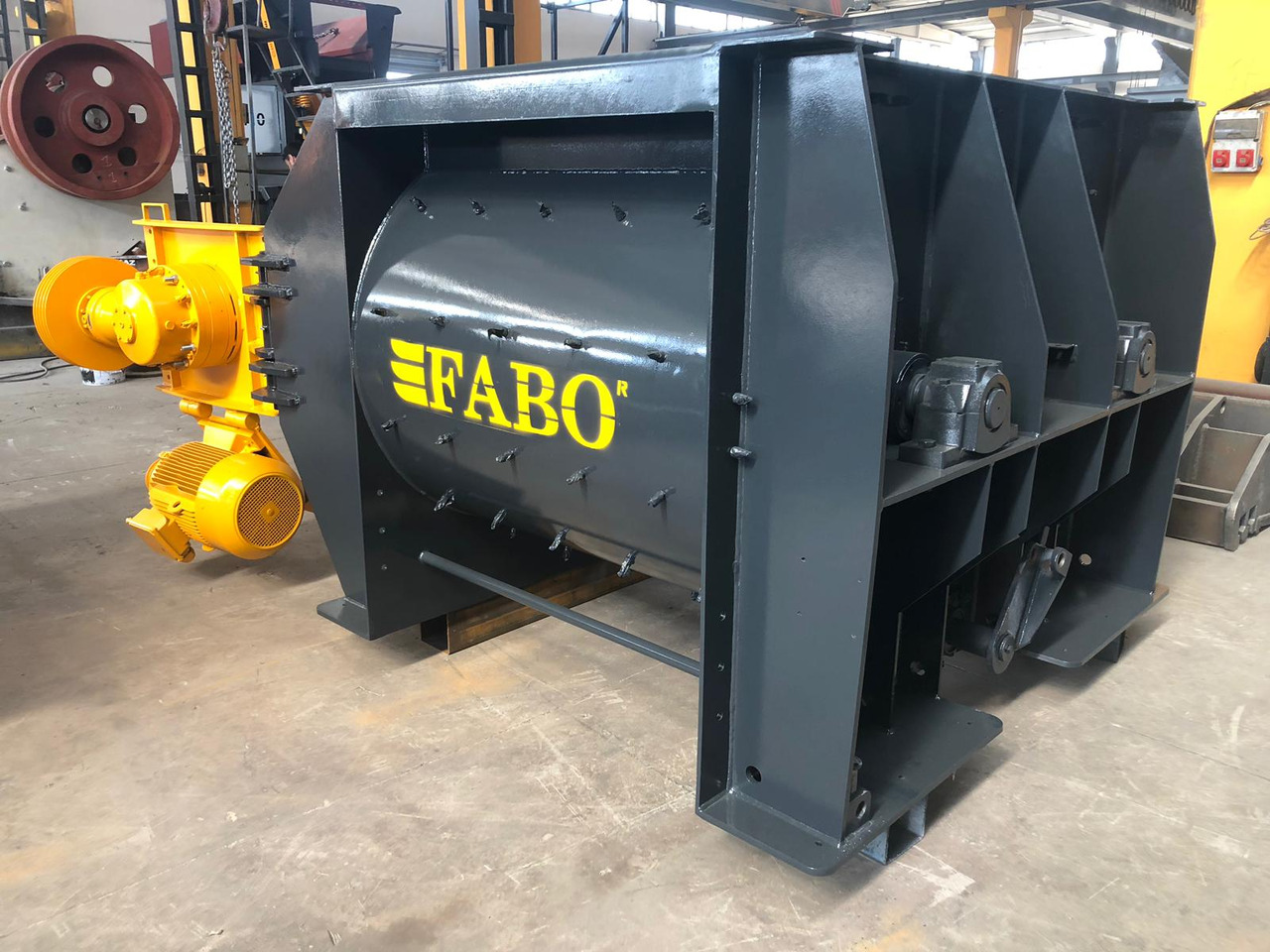 FABO twin shaft mixer - Bétonnière: photos 2 FABO twin shaft mixer - Bétonnière: photos 2
