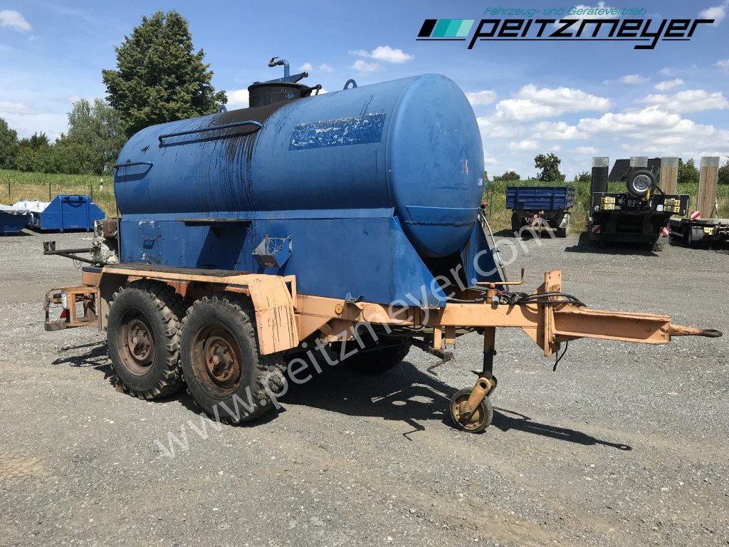 BATHE TANDEMANHÄNGER Bitum / Teerkocher 3,5 m³ Hatz Diesel-Motor 1 B 40 - Répandeuse: photos 3 BATHE TANDEMANHÄNGER Bitum / Teerkocher 3,5 m³ Hatz Diesel-Motor 1 B 40 - Répandeuse: photos 3
