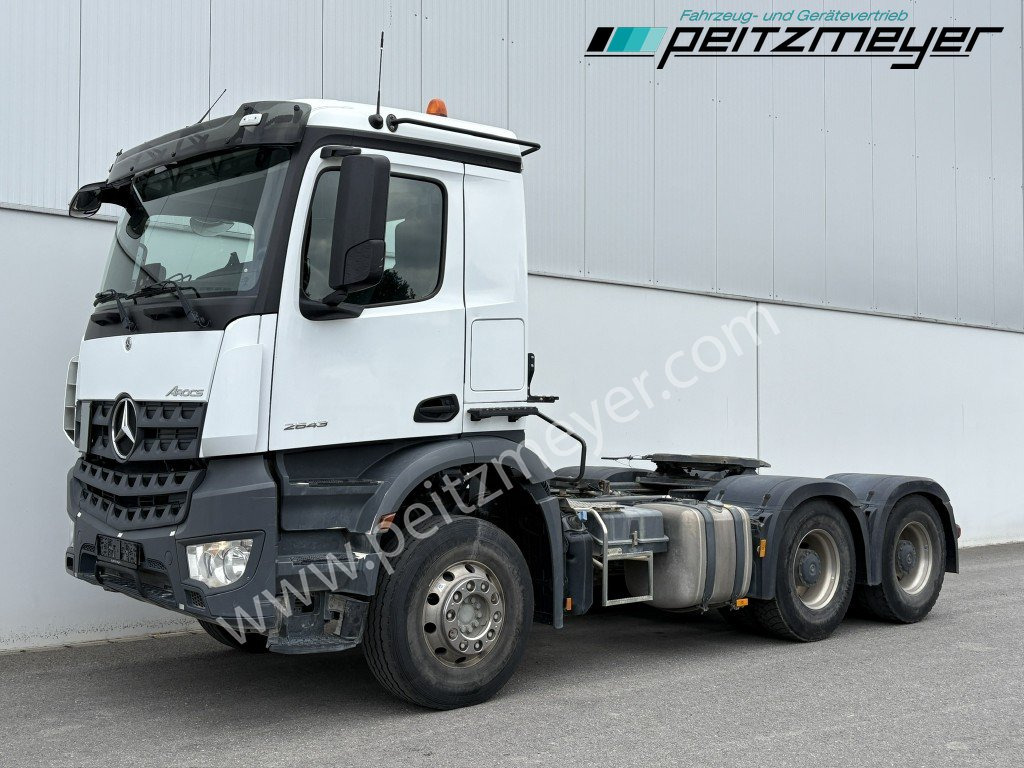 MERCEDES-BENZ Arocs 2643 LS 6x4, Kipphydraulik Klima, Euro 6, - Tracteur routier: photos 1 MERCEDES-BENZ Arocs 2643 LS 6x4, Kipphydraulik Klima, Euro 6, - Tracteur routier: photos 1