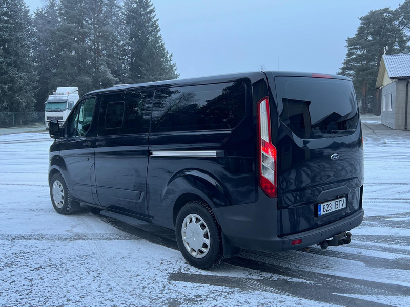 Ford Tourneo Custom 2.0 96kW - Voiture: photos 4 Ford Tourneo Custom 2.0 96kW - Voiture: photos 4