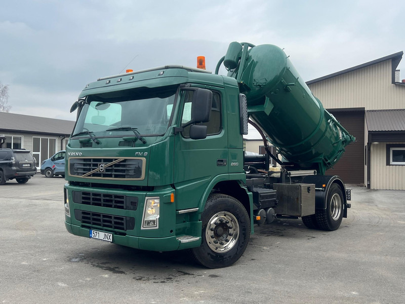 Volvo FM260 4X2 - 6cbm - Camion vidangeur: photos 1 Volvo FM260 4X2 - 6cbm - Camion vidangeur: photos 1