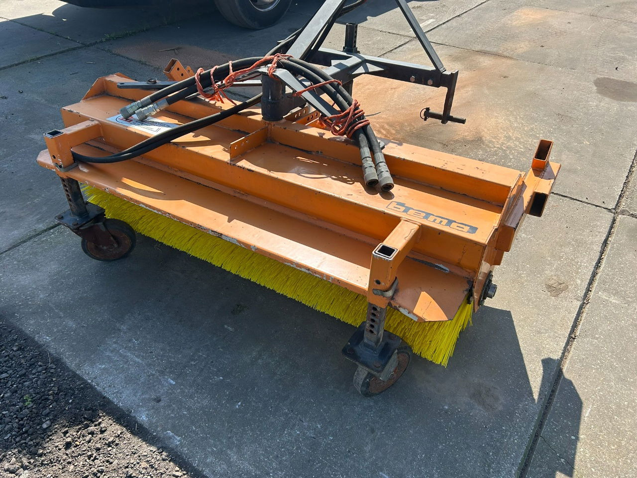 Boxer 1550 Schleppo veegmachine nieuwe borstel - Brosse: photos 4 Boxer 1550 Schleppo veegmachine nieuwe borstel - Brosse: photos 4