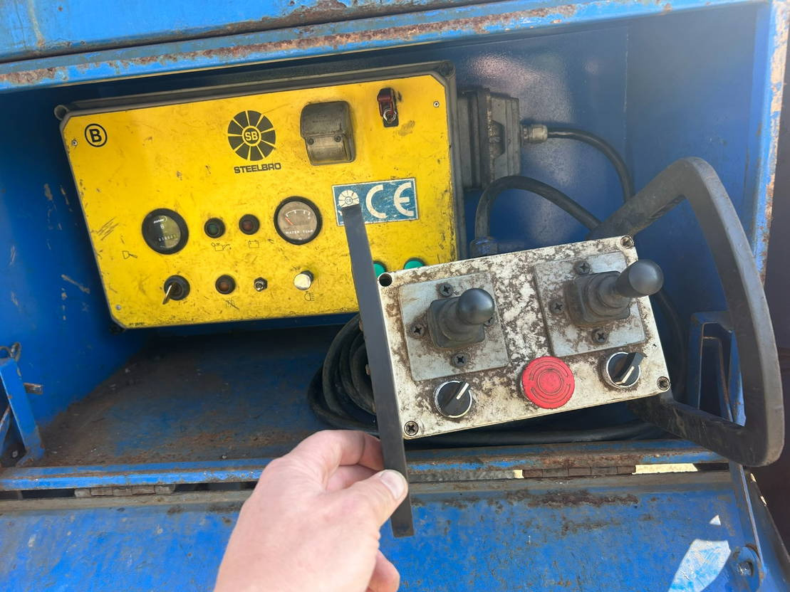 Diversen Steelbro MK6 Side loader / 20 - 40 ft / own diesel power pack / saf dis - Semi-remorque porte-conteneur/ Caisse mobile: photos 5 Diversen Steelbro MK6 Side loader / 20 - 40 ft / own diesel power pack / saf dis - Semi-remorque porte-conteneur/ Caisse mobile: photos 5