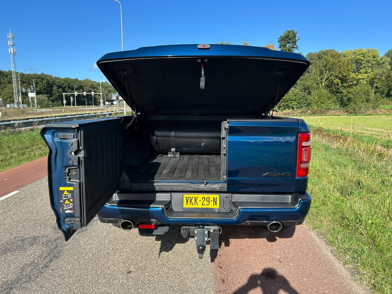 Dodge Ram Pick Up 1500 5.7 V8 4x4 Creb Cab Limeted Hemi Etorque - Pick-up: photos 5 Dodge Ram Pick Up 1500 5.7 V8 4x4 Creb Cab Limeted Hemi Etorque - Pick-up: photos 5