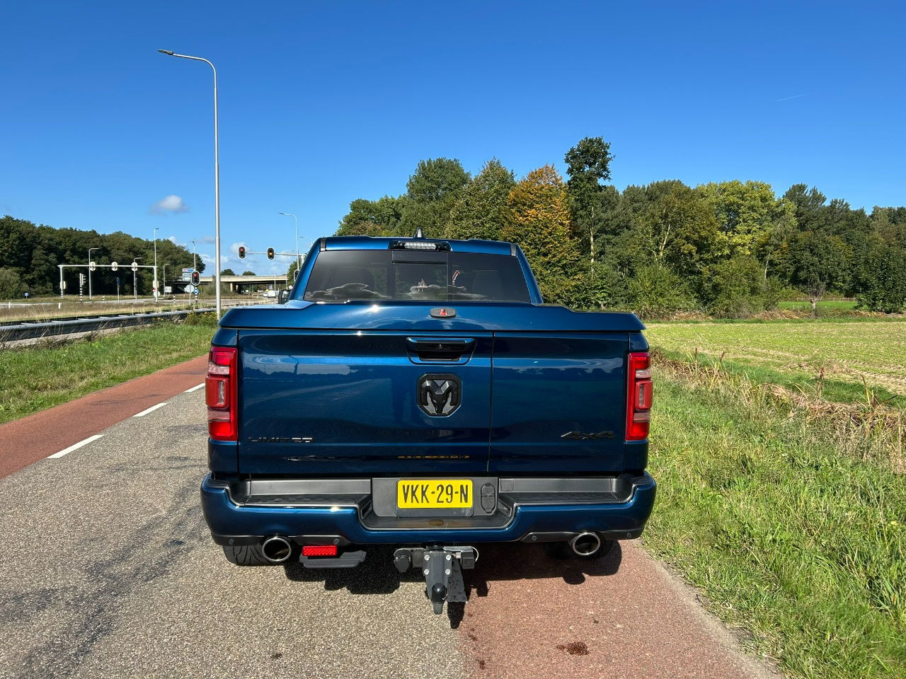 Dodge Ram Pick Up 1500 5.7 V8 4x4 Creb Cab Limeted Hemi Etorque - Pick-up: photos 4 Dodge Ram Pick Up 1500 5.7 V8 4x4 Creb Cab Limeted Hemi Etorque - Pick-up: photos 4