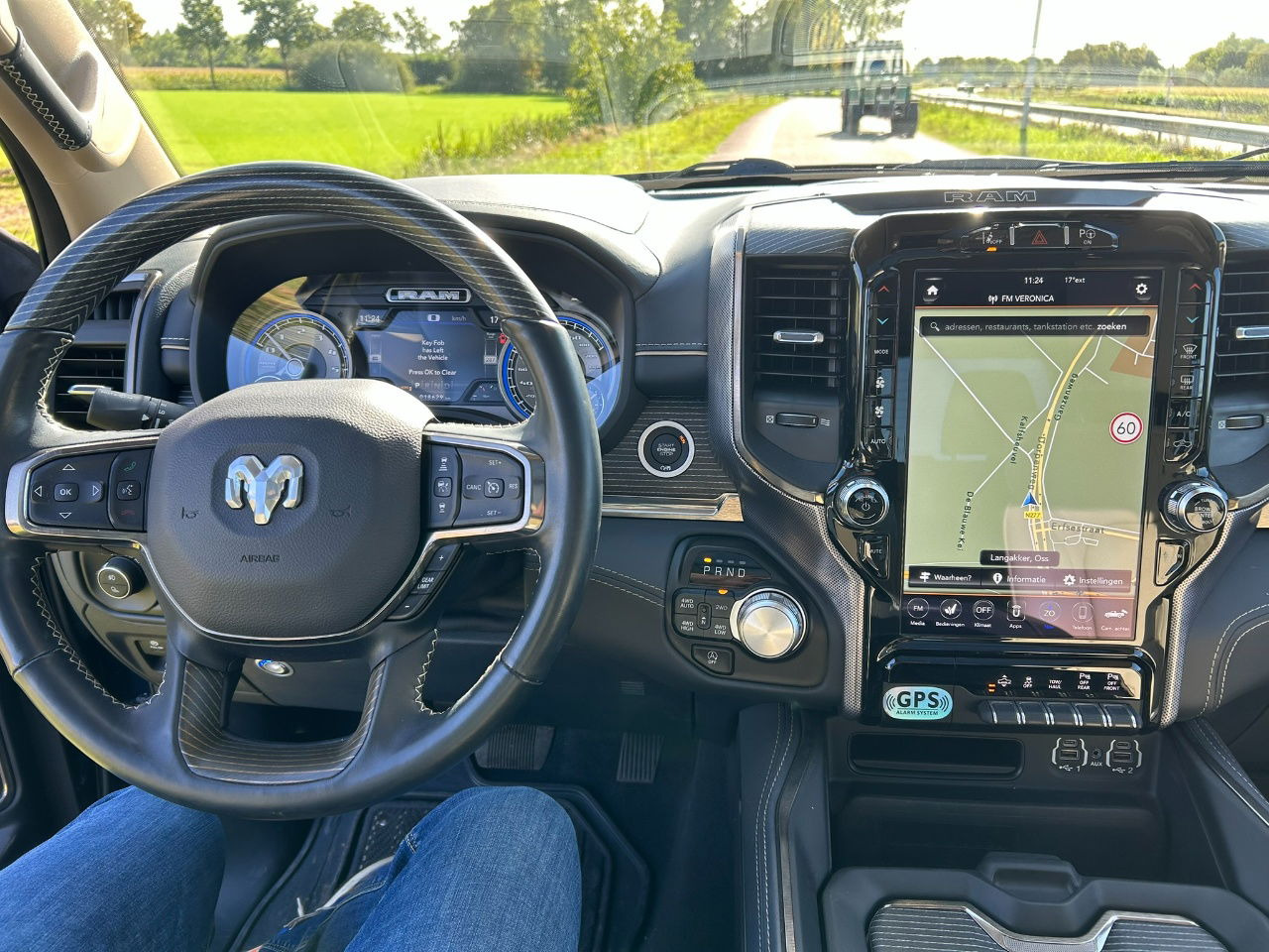 Pick-up Dodge Ram Pick Up 1500 5.7 V8 4x4 Creb Cab Limeted Hemi Etorque: photos 8