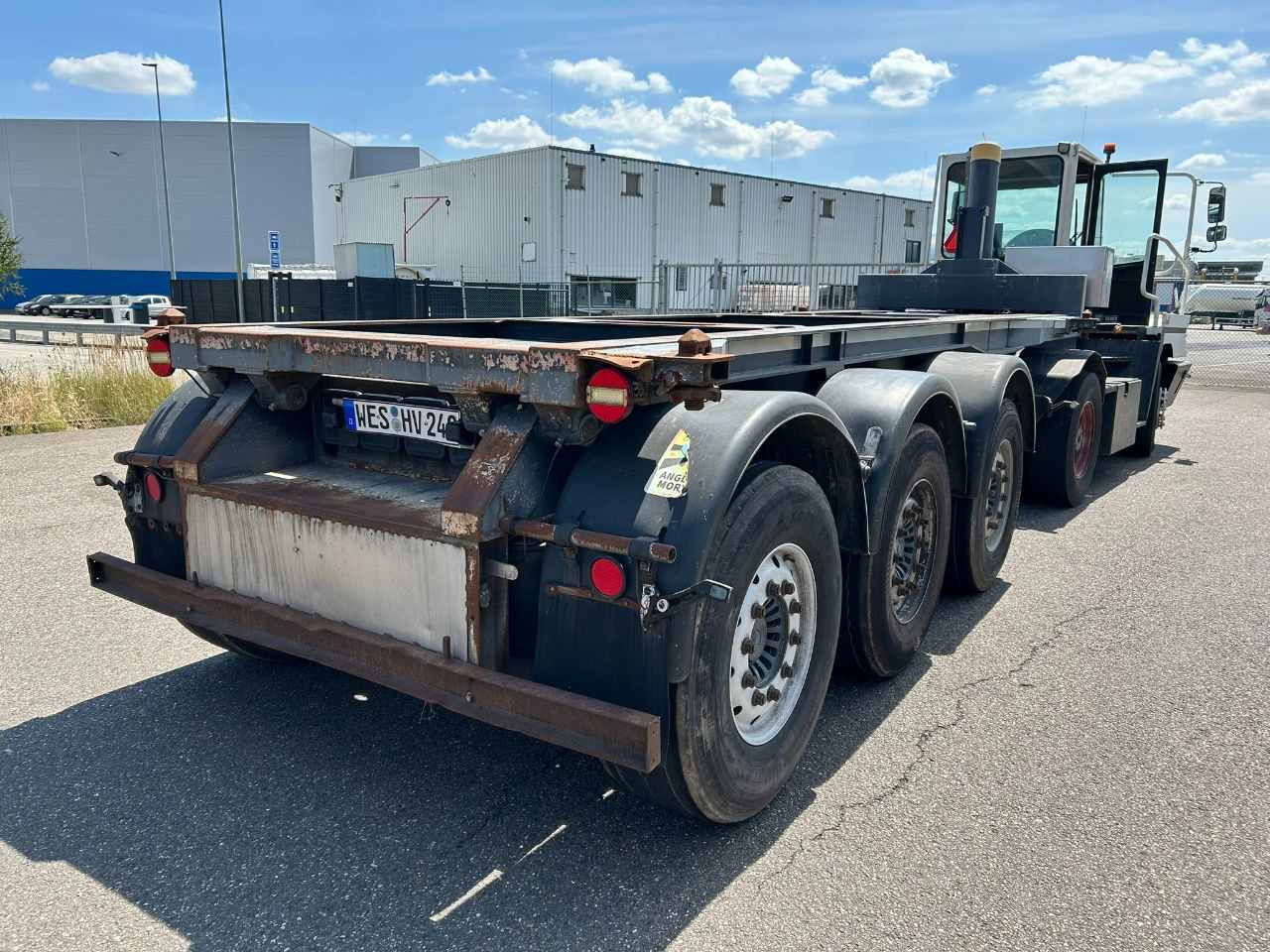 Mafa 2 x in stock 20 ft tipping chassis / disc brakes / lifting axle / alcoa wheels - Semi-remorque porte-conteneur/ Caisse mobile: photos 3 Mafa 2 x in stock 20 ft tipping chassis / disc brakes / lifting axle / alcoa wheels - Semi-remorque porte-conteneur/ Caisse mobile: photos 3