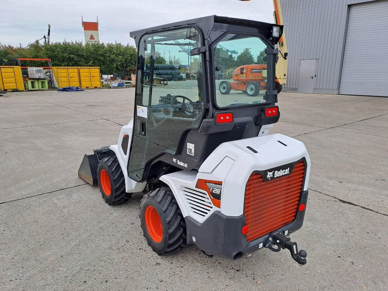 Bobcat L28 - Chargeuse sur pneus: photos 2 Bobcat L28 - Chargeuse sur pneus: photos 2