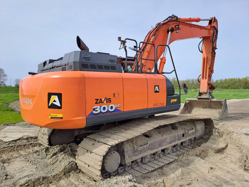 Hitachi ZX300LC-6 (Trimble Prepared) - Pelle sur chenille: photos 4 Hitachi ZX300LC-6 (Trimble Prepared) - Pelle sur chenille: photos 4